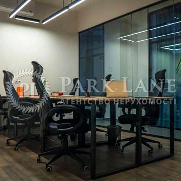 Марка Безручка вул., 23