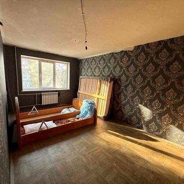 Продаж 3-кімнатної р-н 10 школи| Цегла| 2/5 поверх|єВідновлення - ТАК