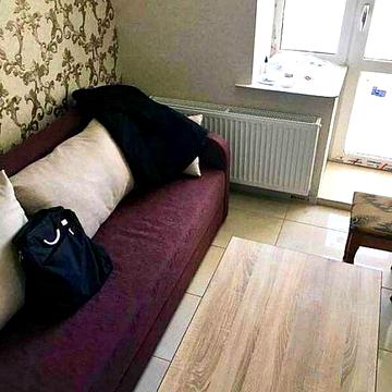 Продам гостинку. Харків (Харьков). Тихий район. Дешево.