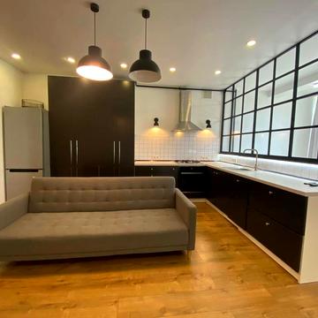 Глибочицька вул., 13