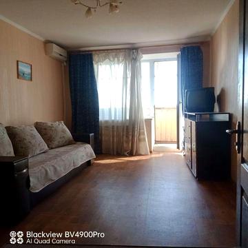 Судам свою 1к.квартиру біля метро Х.Г.