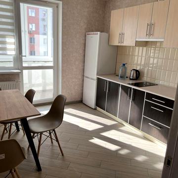 Миру вул., 9-В