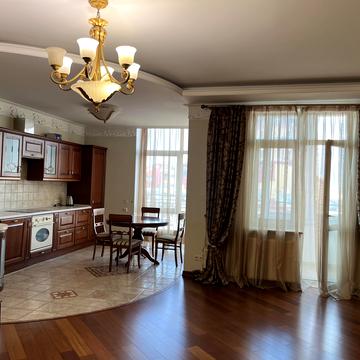 Євгена Коновальця вул. (Щорса), 32-Г