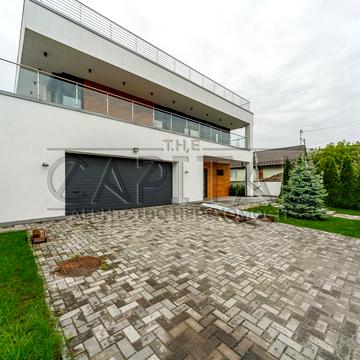 Горяна вул. (Олега Кошового), 32