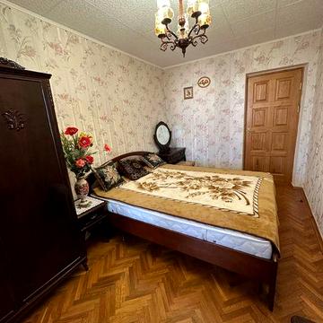 Оболонь, В. Івасюка 11, квартира  з газом.