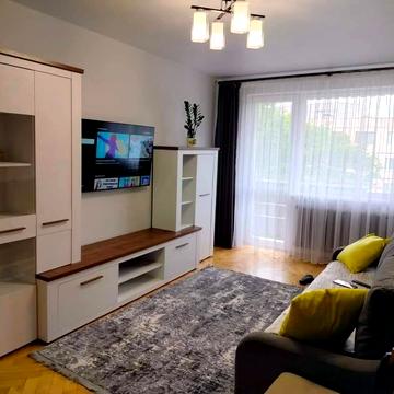 Мануйлівський просп. (Воронцова), 75