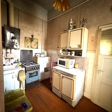 • Продаж 2 кімнатної квартири