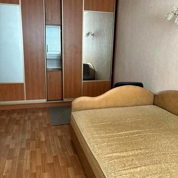 Сдам 2-х комнатную гостинку