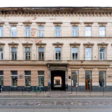 Без комісії! Продаж квартири на вулиці Дорошенка!