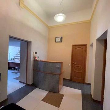 Прорізна вул., 18/1