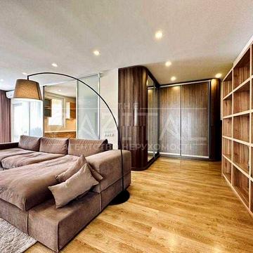 Оренда стильної 2к квартири на вул. Гетьмана, 1-Б Соломянський