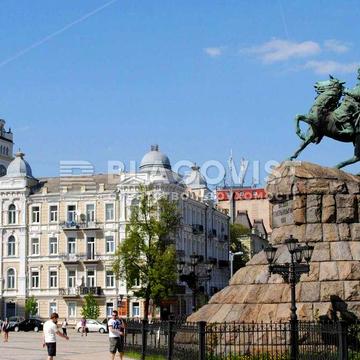 Центр Продаж 2-кім. квартири Володимирська, 18/2 Софіївська площа