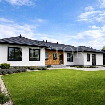 Сучасний одноповерховий Таунхаус з ремонтом біля лісу с.Білогородка