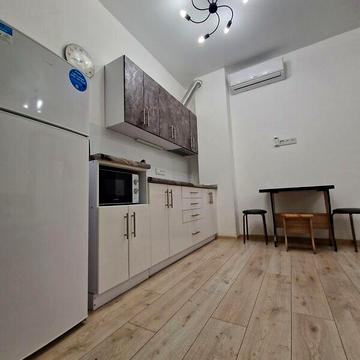 Довгострокова оренда 1к Квартира Ванний провулок ЖК Platinum Residence