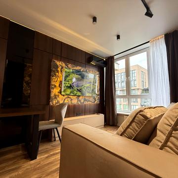 Салютна вул., 2к18