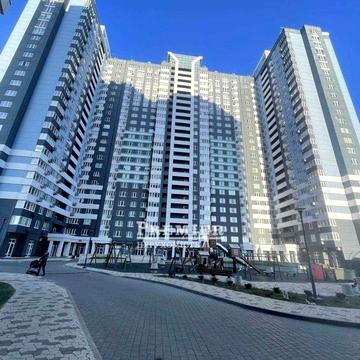 1-кімнатна квартира в новому ЖК Скай Сіті, зданий будинок