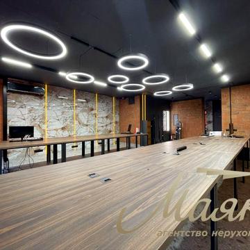 Джона Маккейна вул. (Івана Кудрі), 1