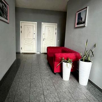 Оренда квартири з меблями і постійним світлом