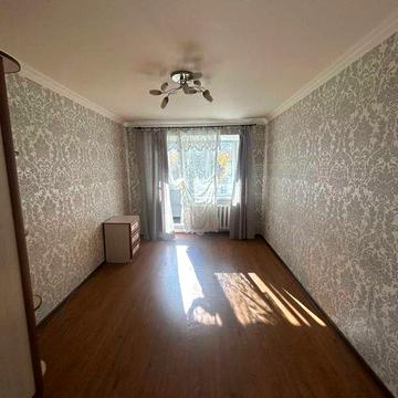 Продається 2-кімнатна квартира по вулиці Вадатурського (Малиновського)