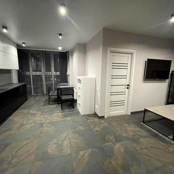 Микільсько-Слобідська вул., 8