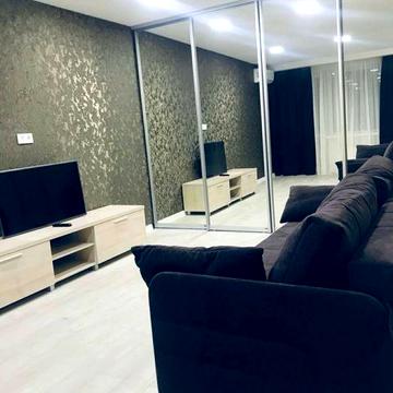 Здам однокімнатну квартиру студію в центрі! Своя!!