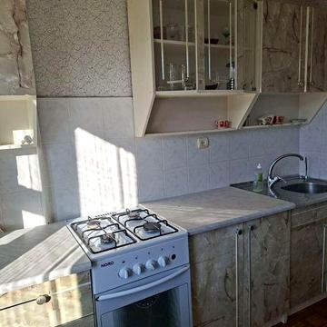 Сдам 2 ком квартиру на Заболотного