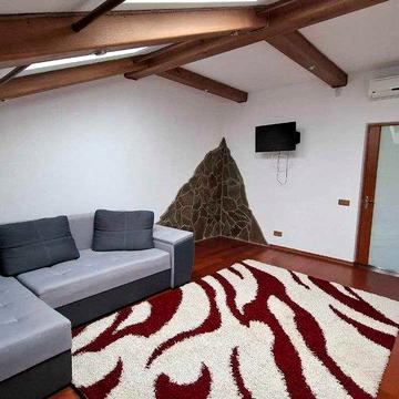 3-кімнатна квартира вул. Мазепи поруч міського озера