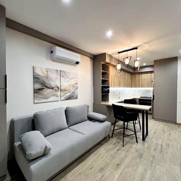 Пасічна вул., 84а