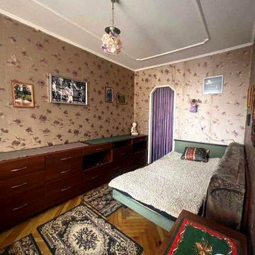 Здається в оренду ізольована кімната Вул: Наукова