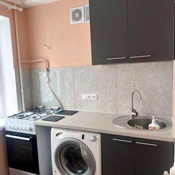 Сдам квартиру,Срочно,метро Берестейська-10000грн