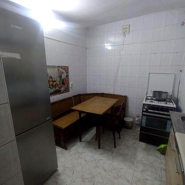 Здається 3 к.квартира в гарному р- ні!