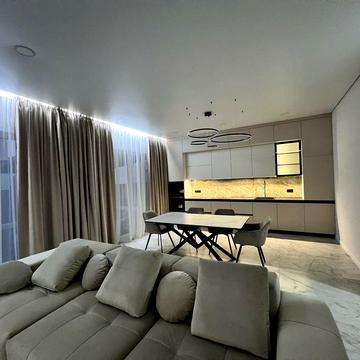 Будинок 145м2 з генератором та інвертором з батареями Deye