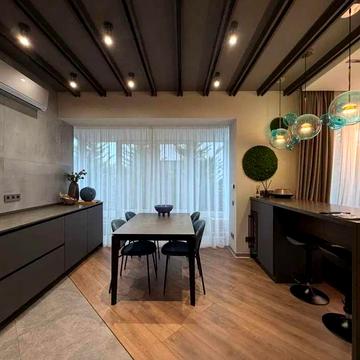 Продажа современного дома в престижном районе Дача Ковалевского