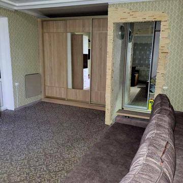 Продається квартира у м. Кропивницький з меблями та технікою.