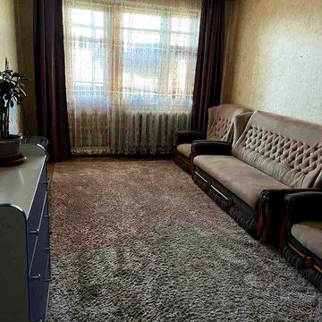 Продам 4 х комнатну квартиру в пгт Новопокровка