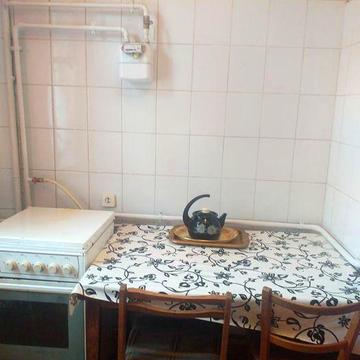 Сдам 1к квартиру на Артеме пл. Владимира Великого