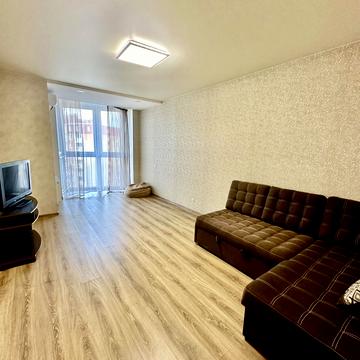 Драгоманова вул., 2