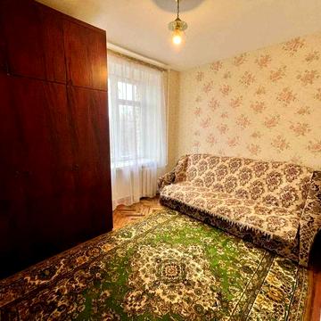 Продам1-комнатную квартиру в центре города