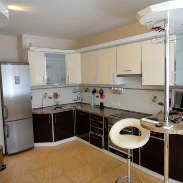 2 кім.квар. Радужний. Середній поверх. Євроремонт меблі та техніка!!! ЖК Радужний