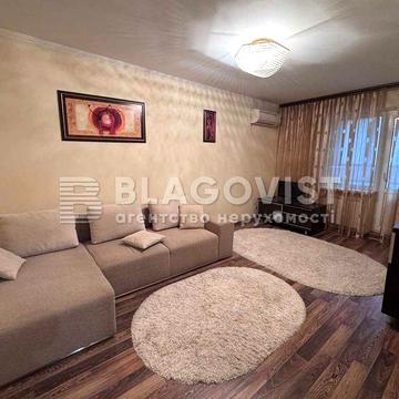 Продаж 1-к квартири 41 м.кв. Класичний РЕМОНТ! Бакинська, 37Г