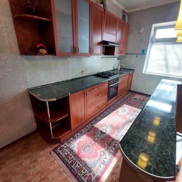 Центральний просп. (Леніна), 79