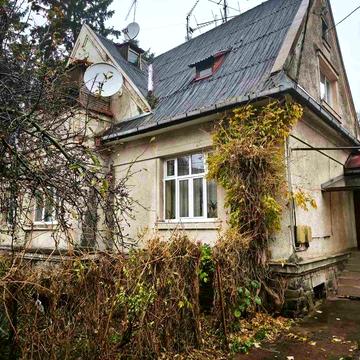 Продається двокімнатна квартира, вул. Собранецька Код: 38189