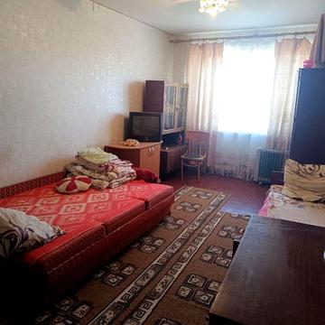 Сдам квартиру м. Индустриальная. ХТЗ. Гостинка. Каркача 75.