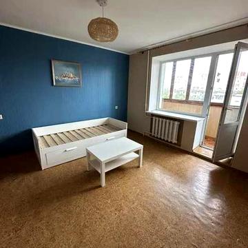 Кременчук. Продаж 1 кімнатної квартири в самому центрі (вул Перемоги)