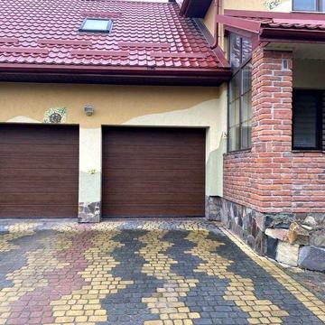 Просторий та стильний будинок з авторським ремонтом! Львів