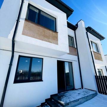 Продаж котеджу Солонка, центральні комунікаціі!