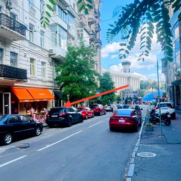 Мала Житомирська вул., 3/4