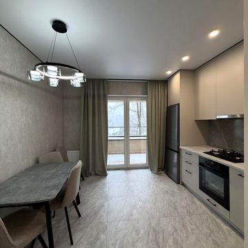 Нова квартира поруч з центральним парком