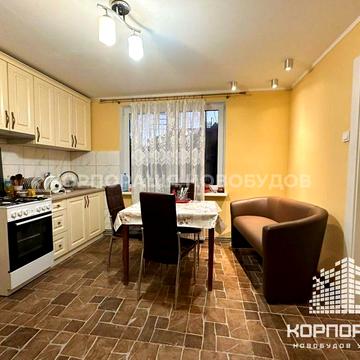 Оренда будинку в Центрі, 100 м2, пл.Кн.Лаборця, поруч набережна, парк