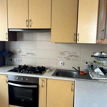 Оренда 2 кімнатної Інституцька 6в